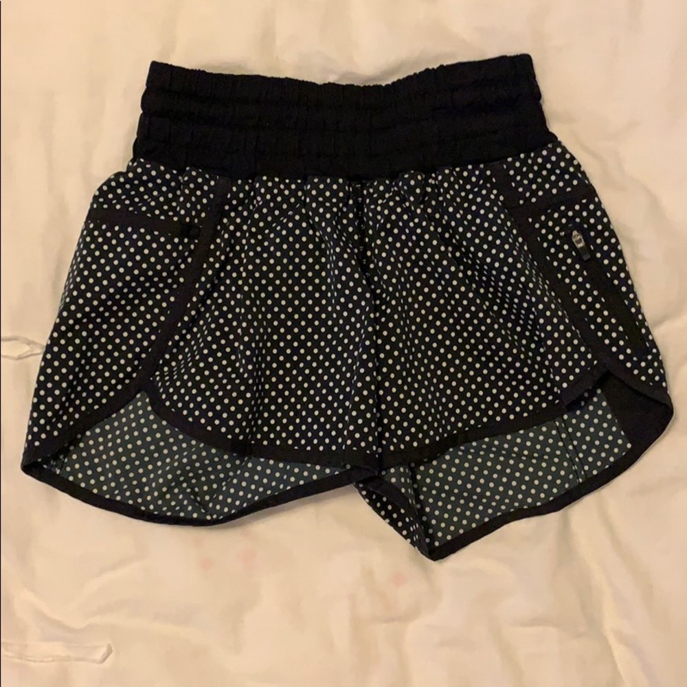 Lulu lemon tracker shorts
